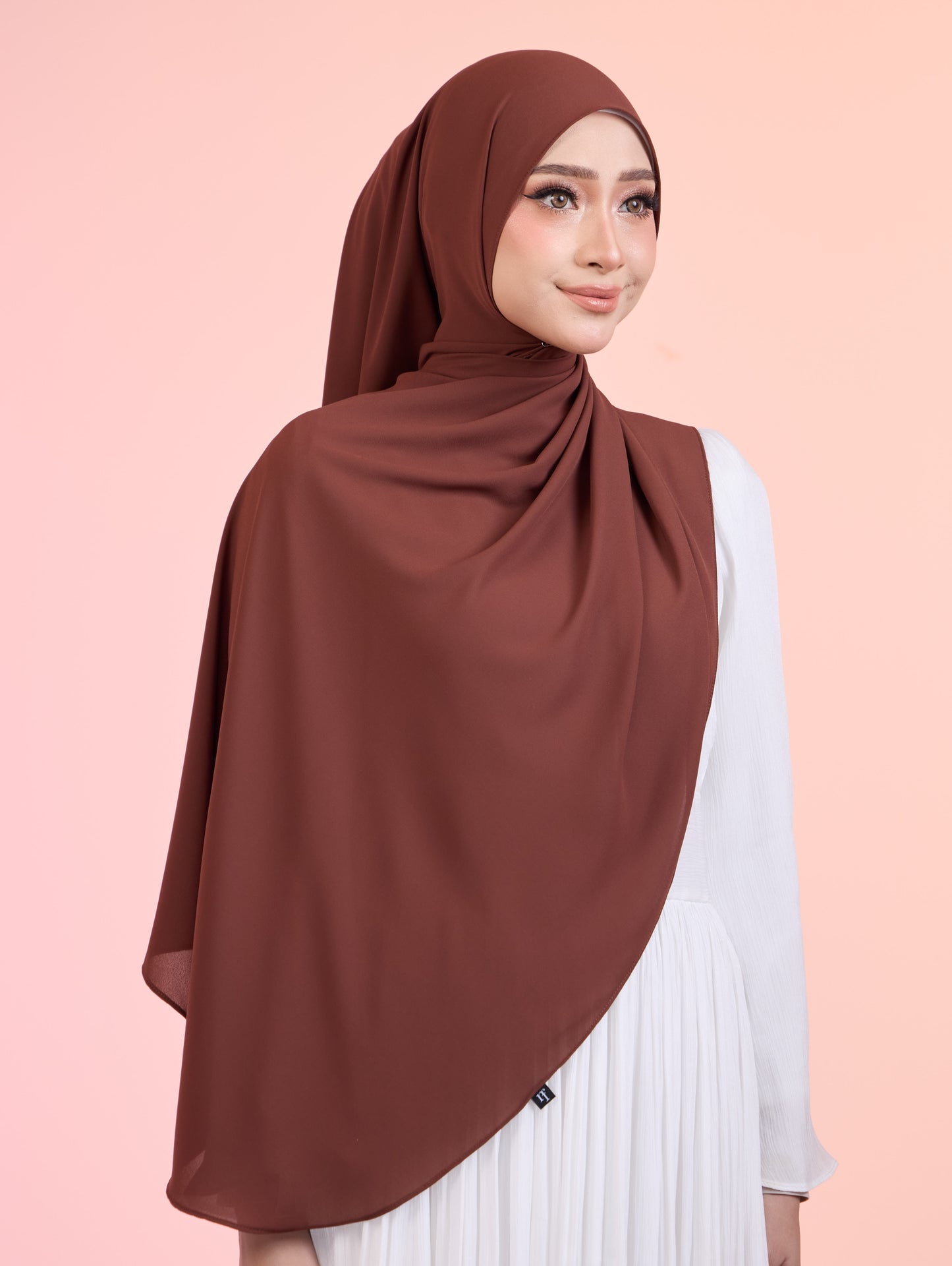 LUNARA Shawl in Dark Coco