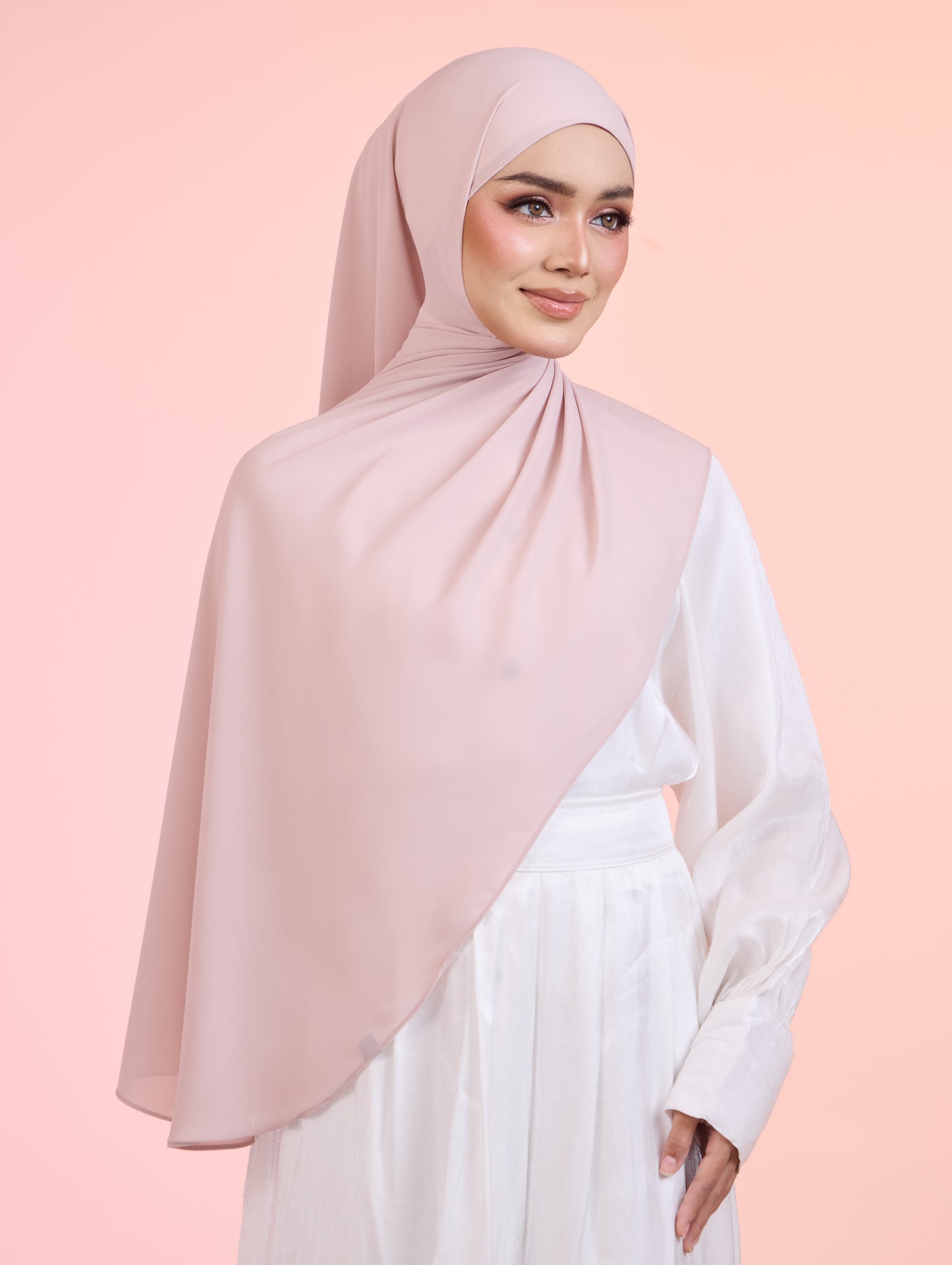 LUNARA Shawl in Light Pink