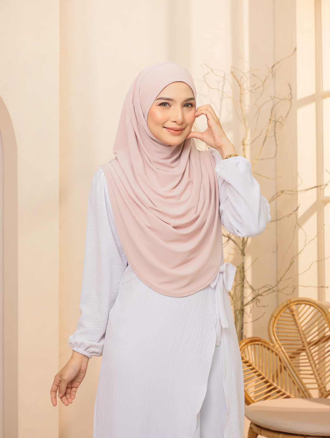 Zoya Labuh in SoftPink