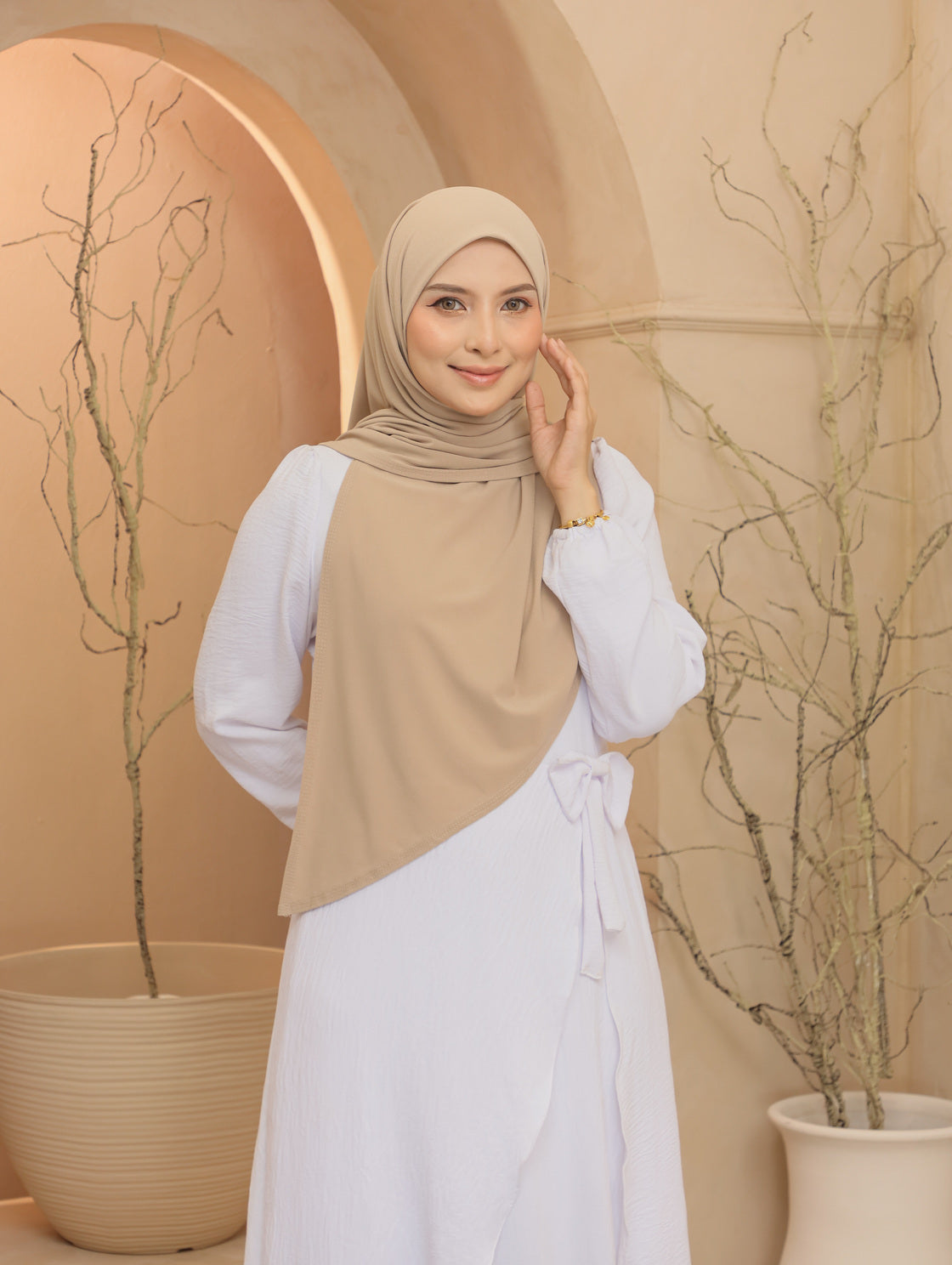 Bawal Lazy Premium Mosscrepe in Sand