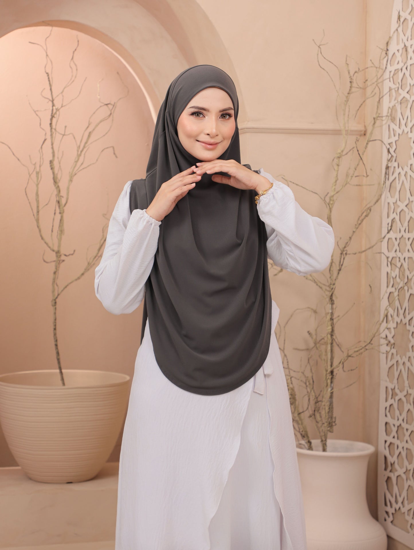 Sarung Labuh in StormGrey