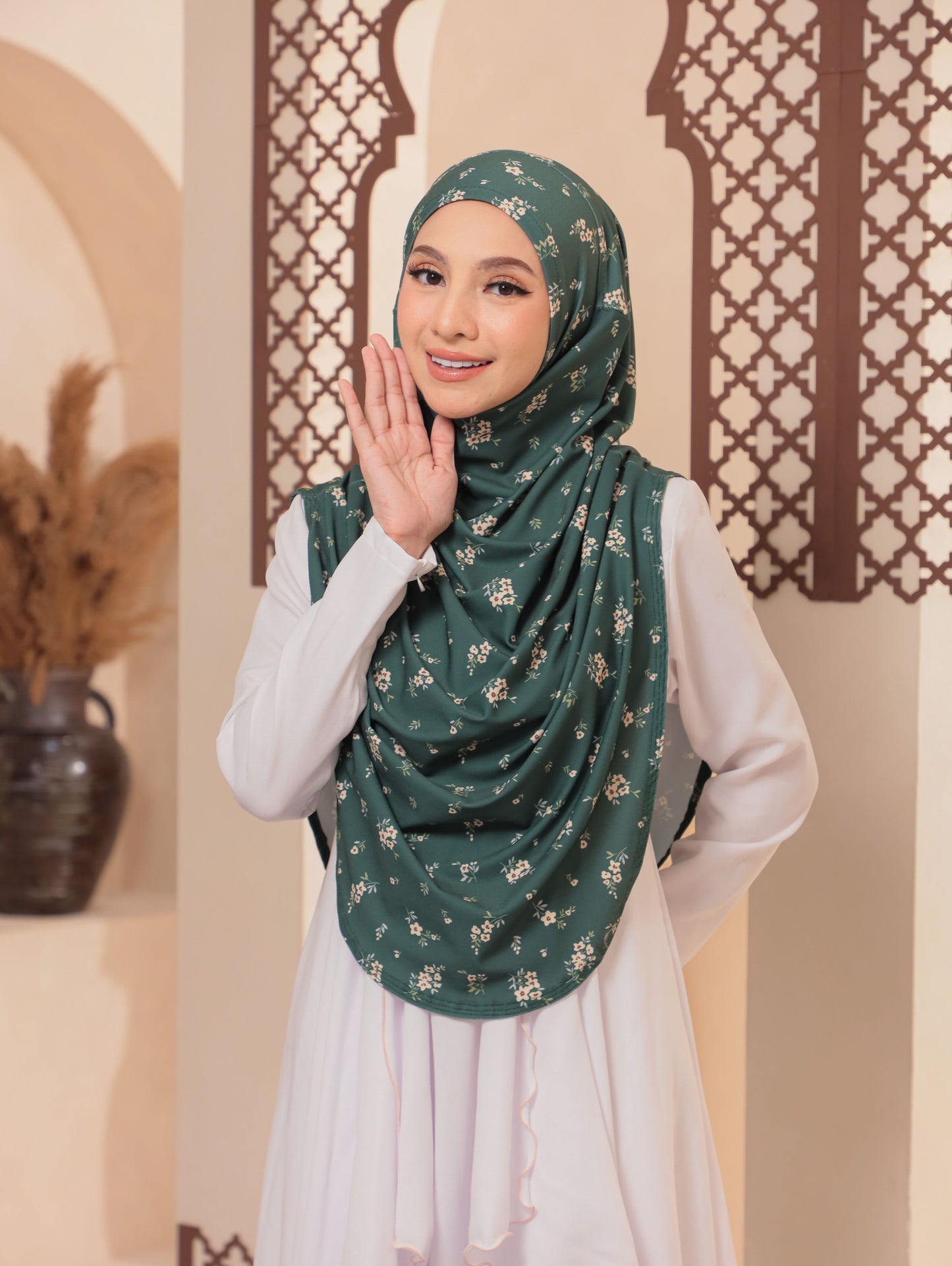 Zoya Labuh Bunga Series in Emerald