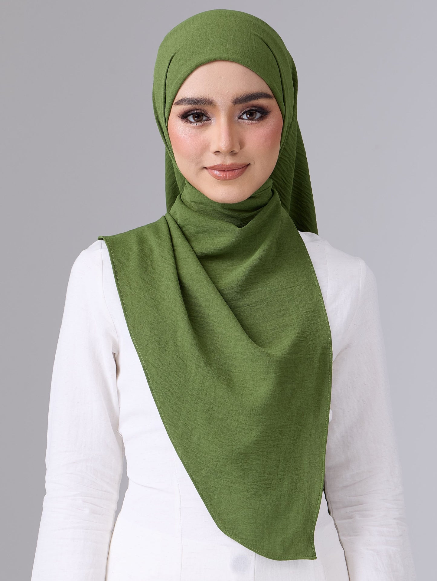 Trishawl Crinkle 2.0 in Sage