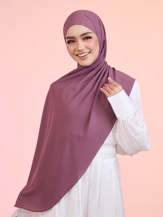 LUNARA Shawl in Berry