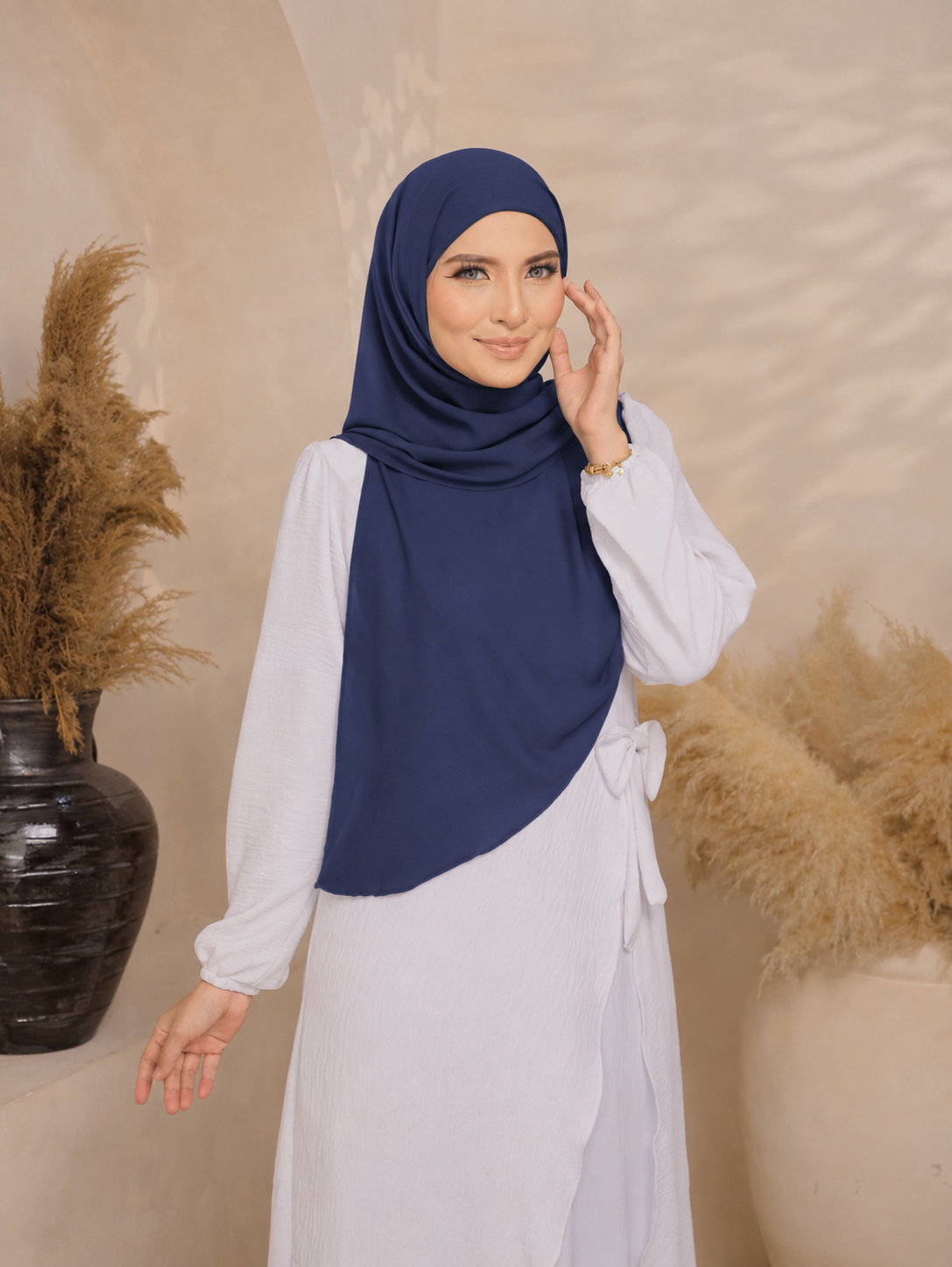 Trishawl Chiffon in Navy