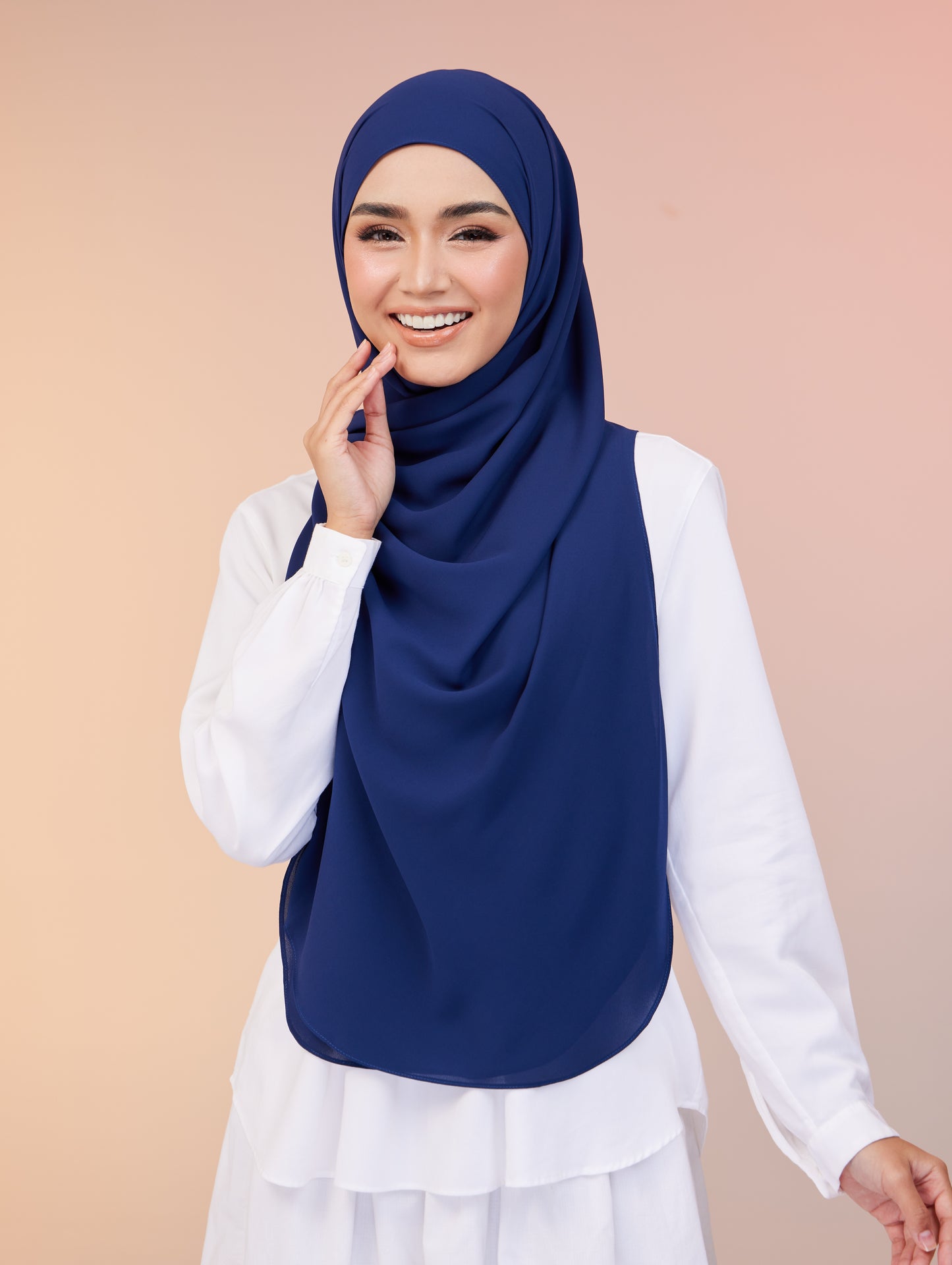 Maya Shawl Chiffon in Navy