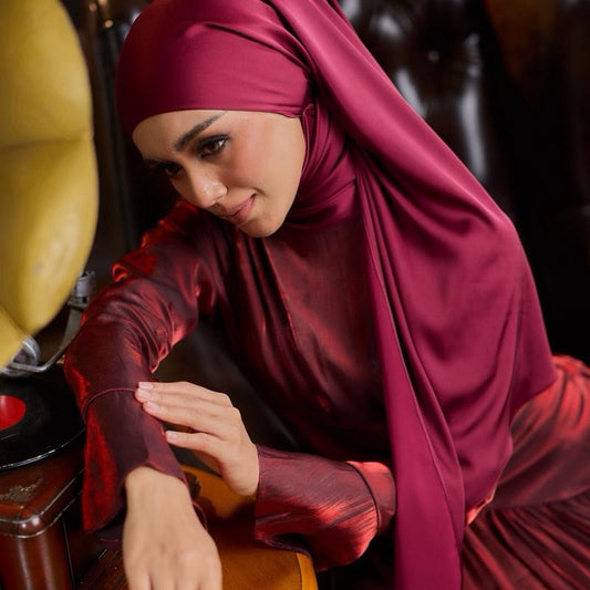 Trishawl Armani Silk in Burgundy