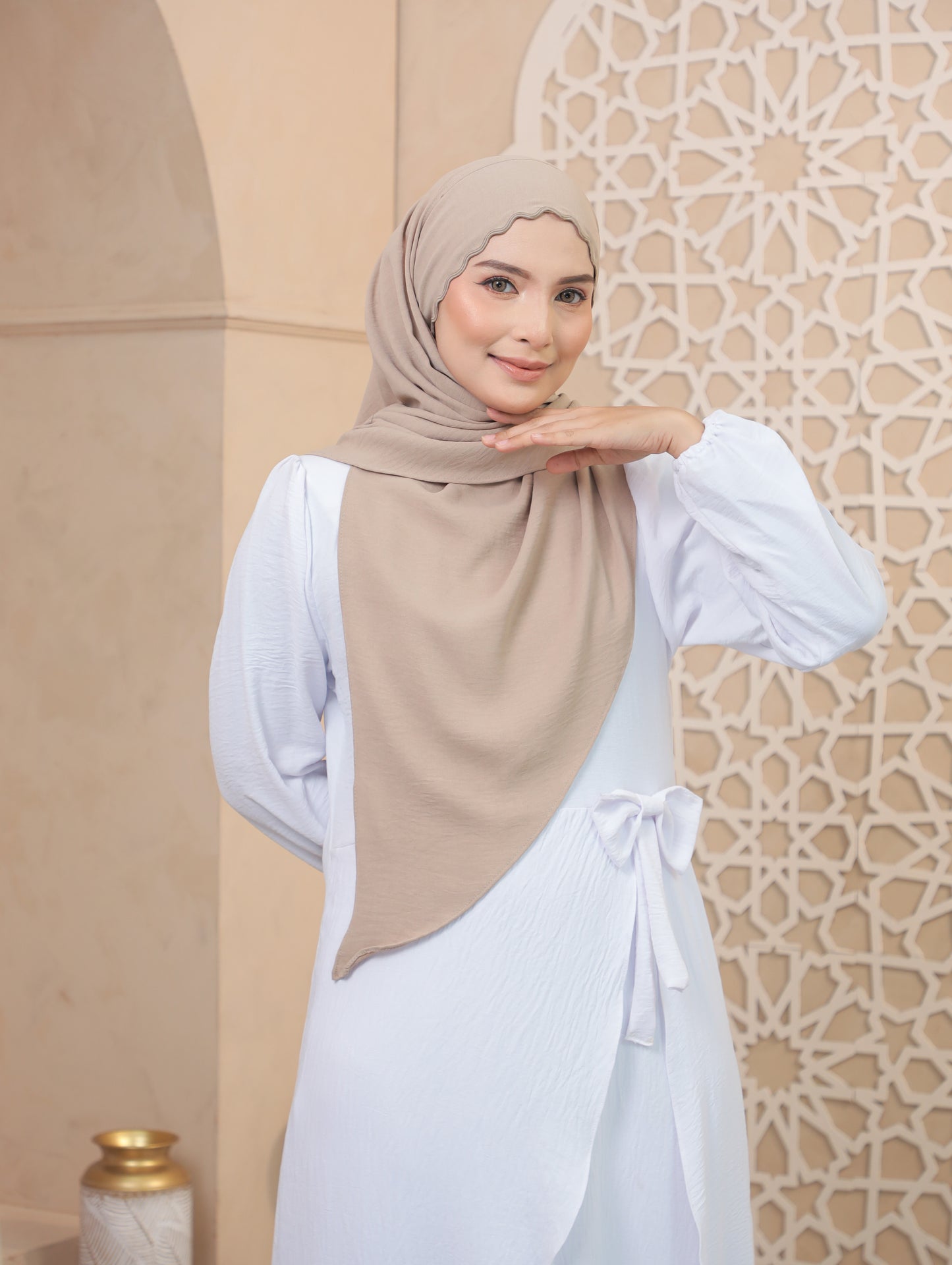 Bawal Lazy Sulam in Sand