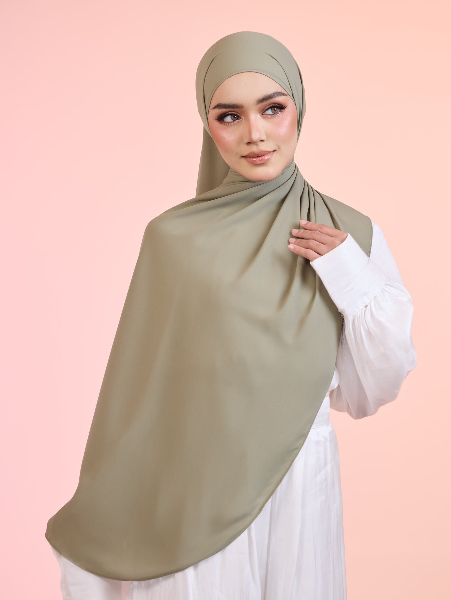 LUNARA Shawl in Matcha