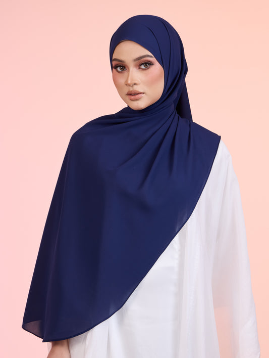 LUNARA Shawl in Navy