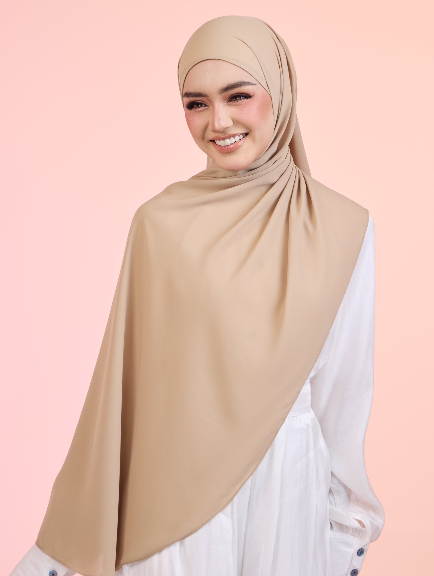 LUNARA Shawl in Oat