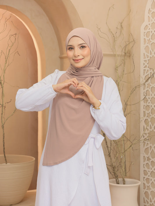 Hoodie Shawl in RoseQuartz