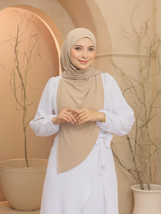 Hoodie Shawl in Sand