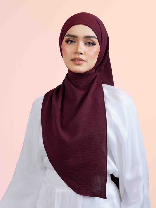 Trishawl Crinkle 2.0 in Burgundy
