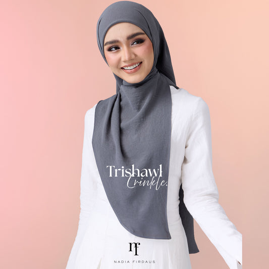 Trishawl Crinkle 2.0 in Storm Grey