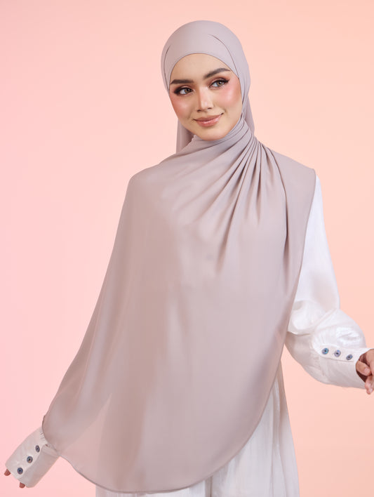 LUNARA Shawl in Taupe