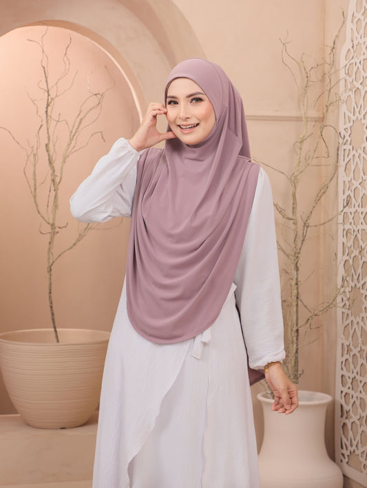 Sarung Labuh in Plum