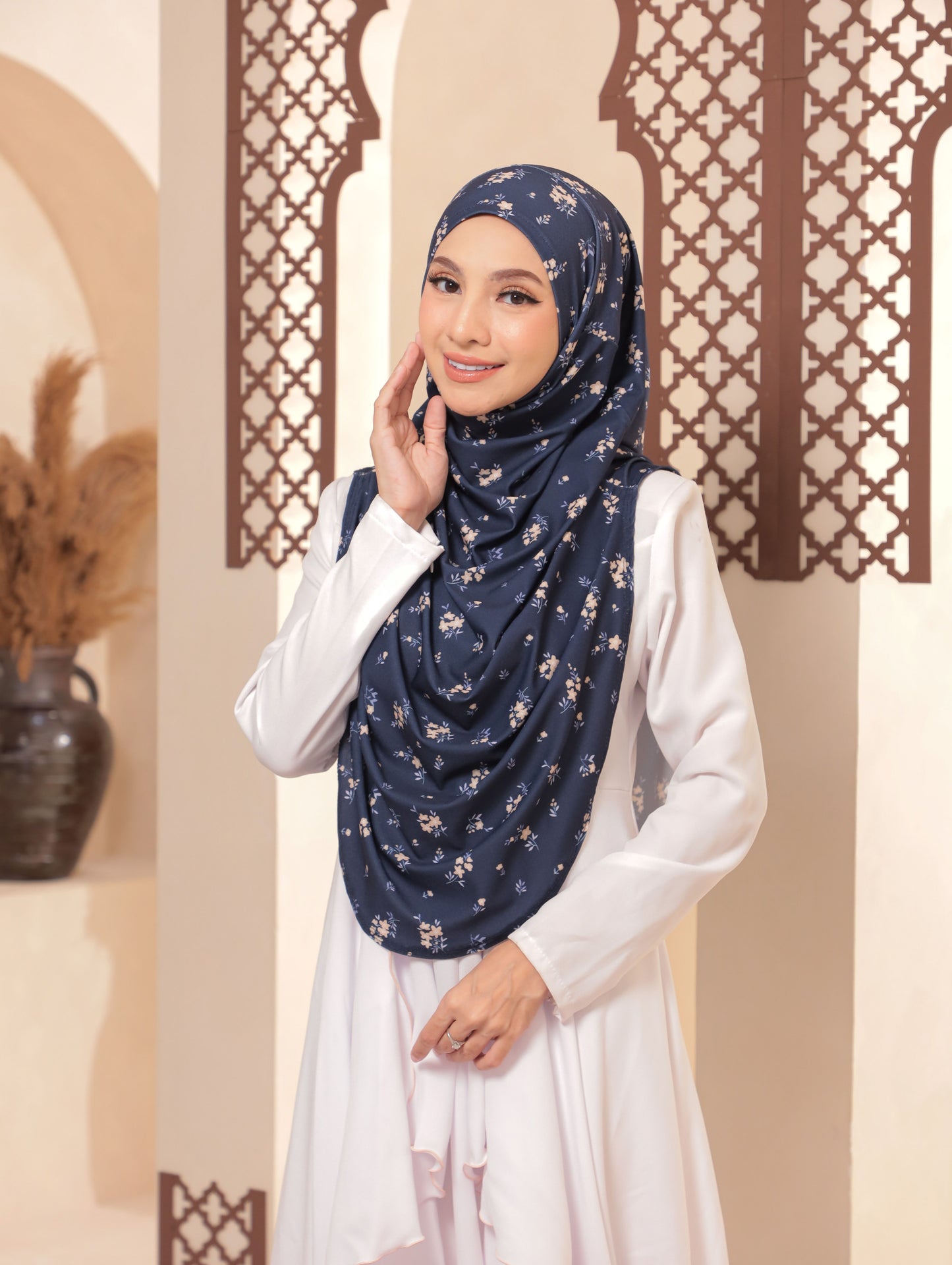 Zoya Labuh Bunga Series in Navy