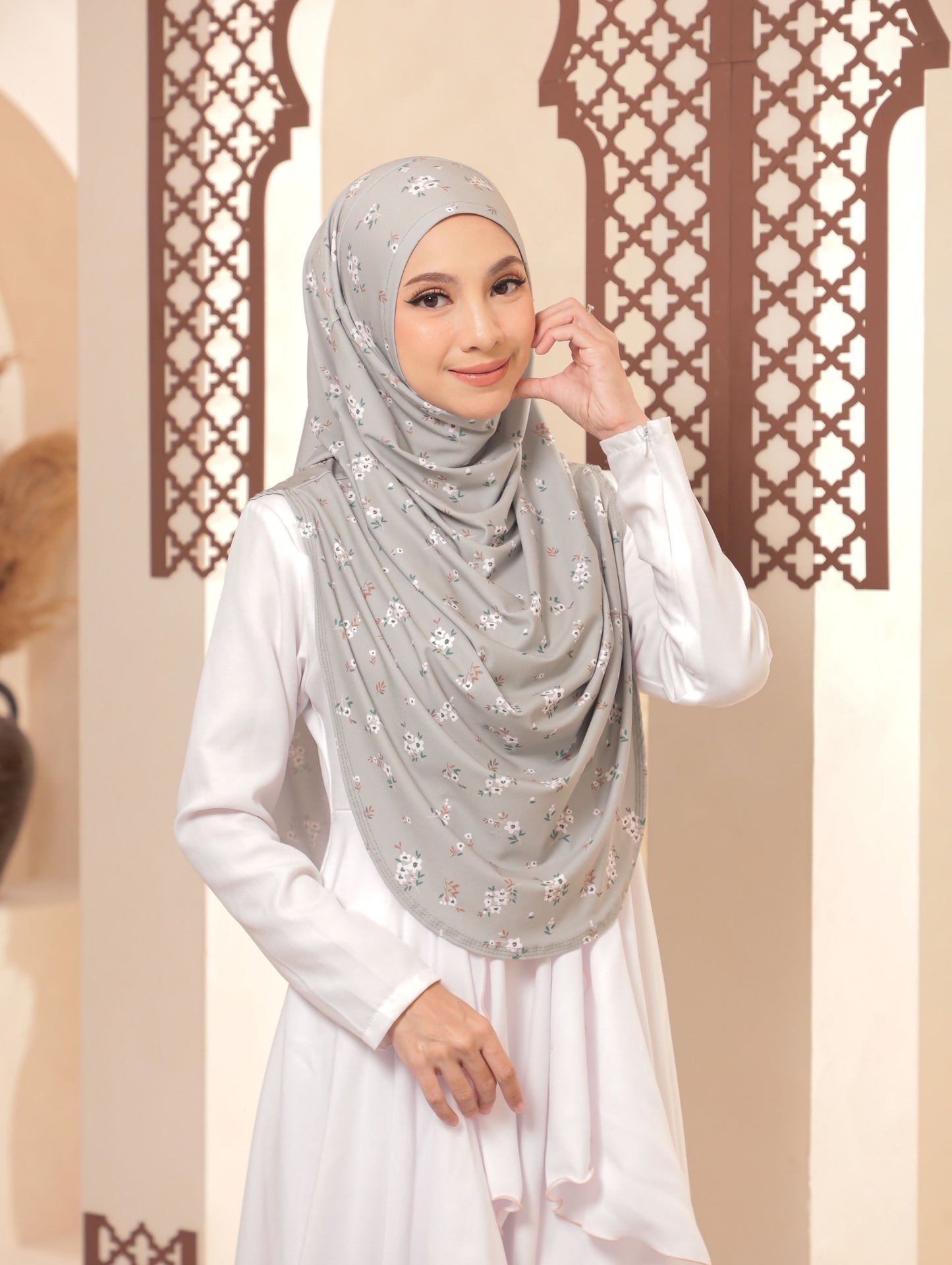 Zoya Labuh Bunga Series in Silver