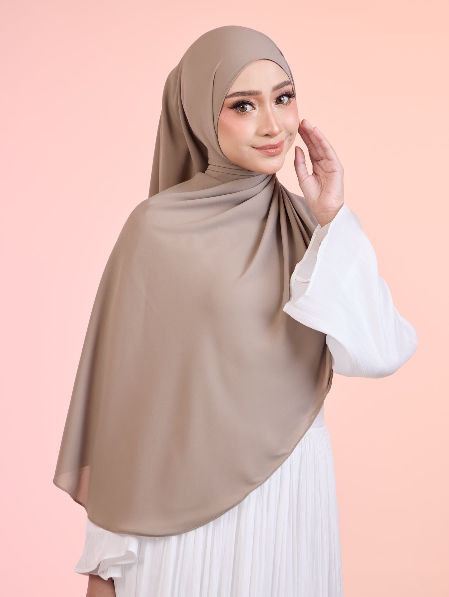 LUNARA Shawl in Warm Taupe