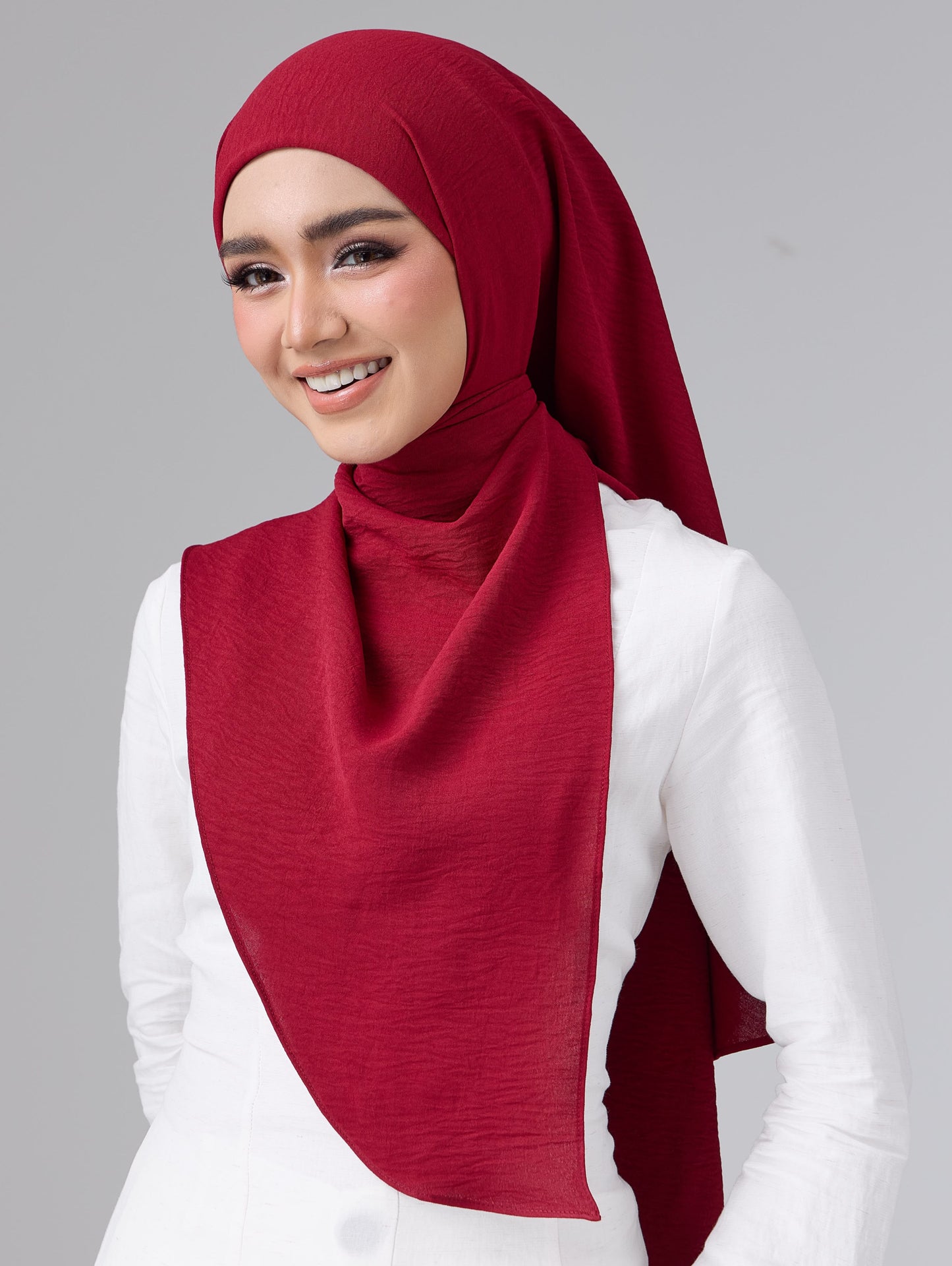 Trishawl Crinkle 2.0 in Red Chilli