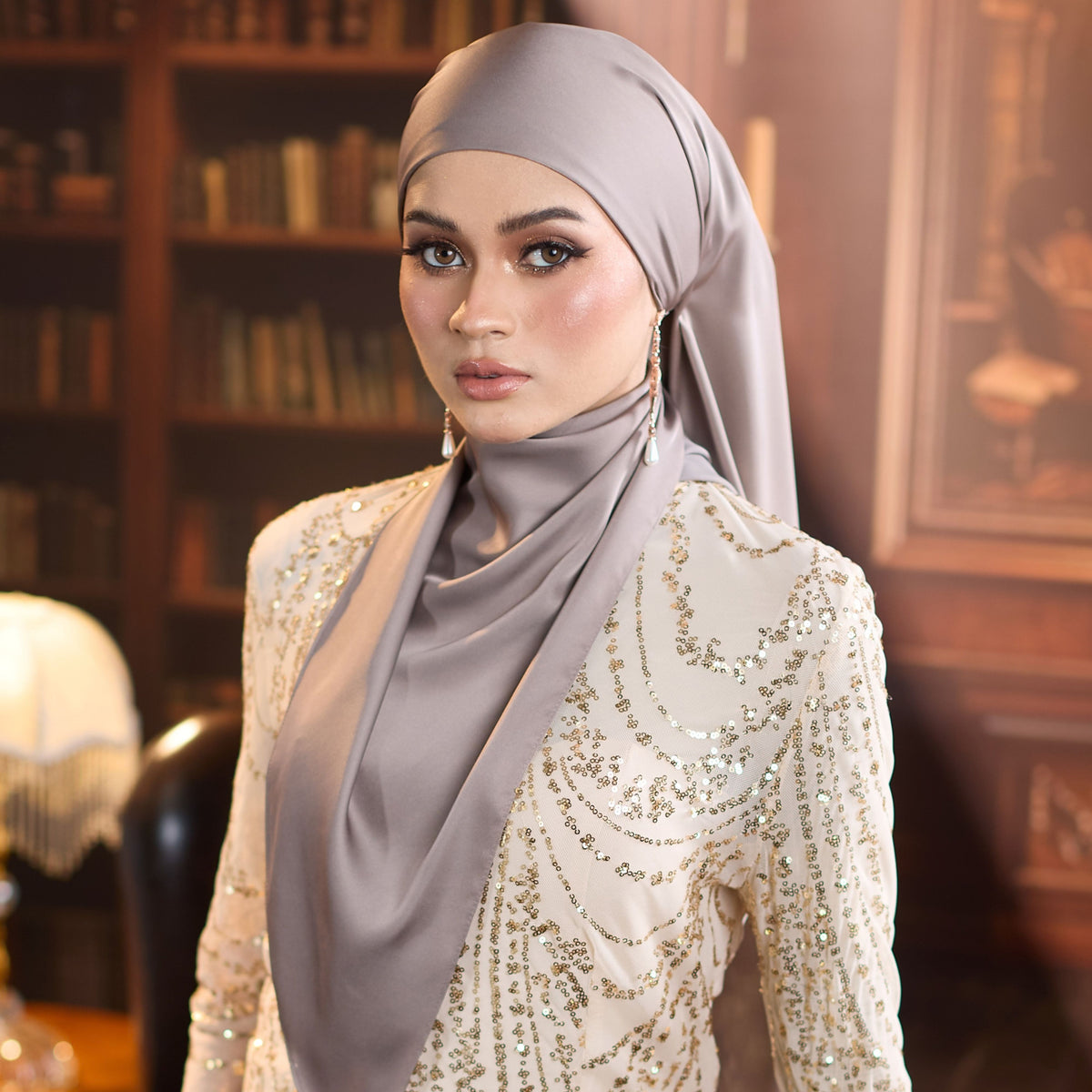 Trishawl Armani Silk in Ash Brown
